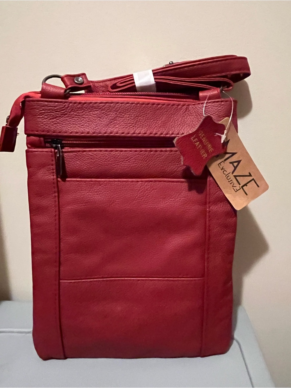 Maze Red Pebbled Crossbody Bag Zip Multi-Pockets Lined Silver Hardware Strap